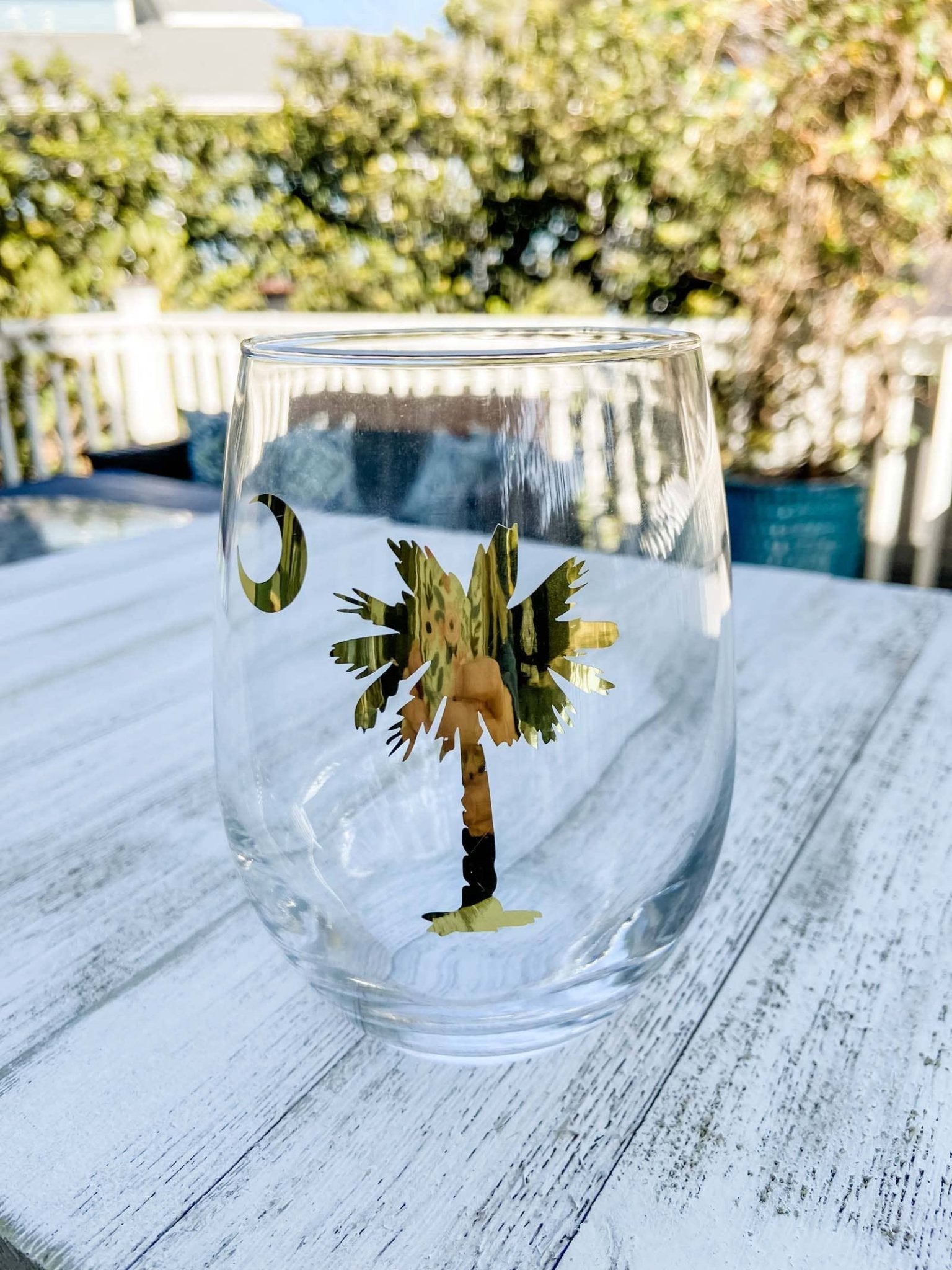 Palmetto Tree and Crescent Moon Stemless Wine Glass - Essentially Charleston