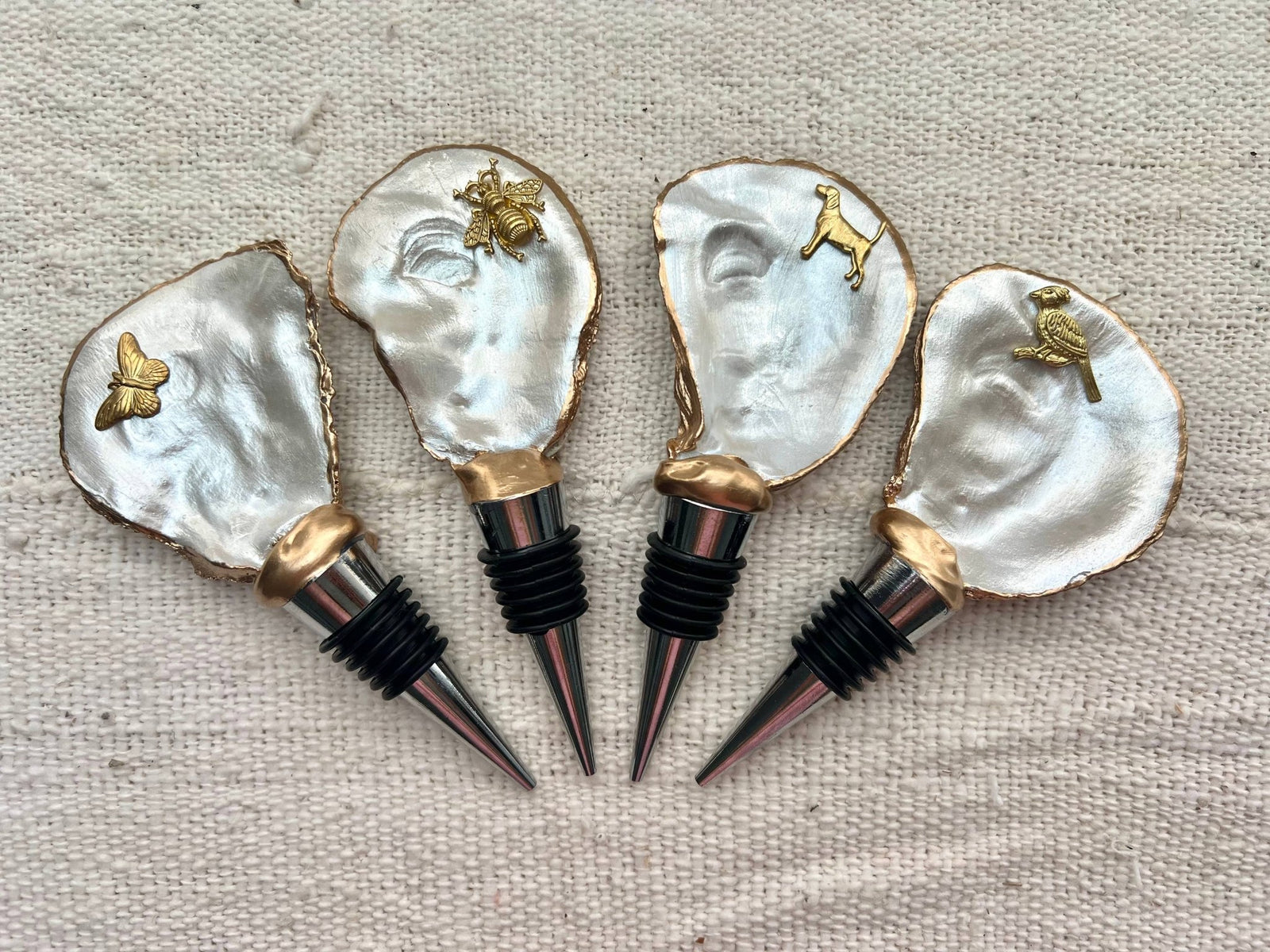 Pearl Wine Stopper: Bee - Essentially Charleston