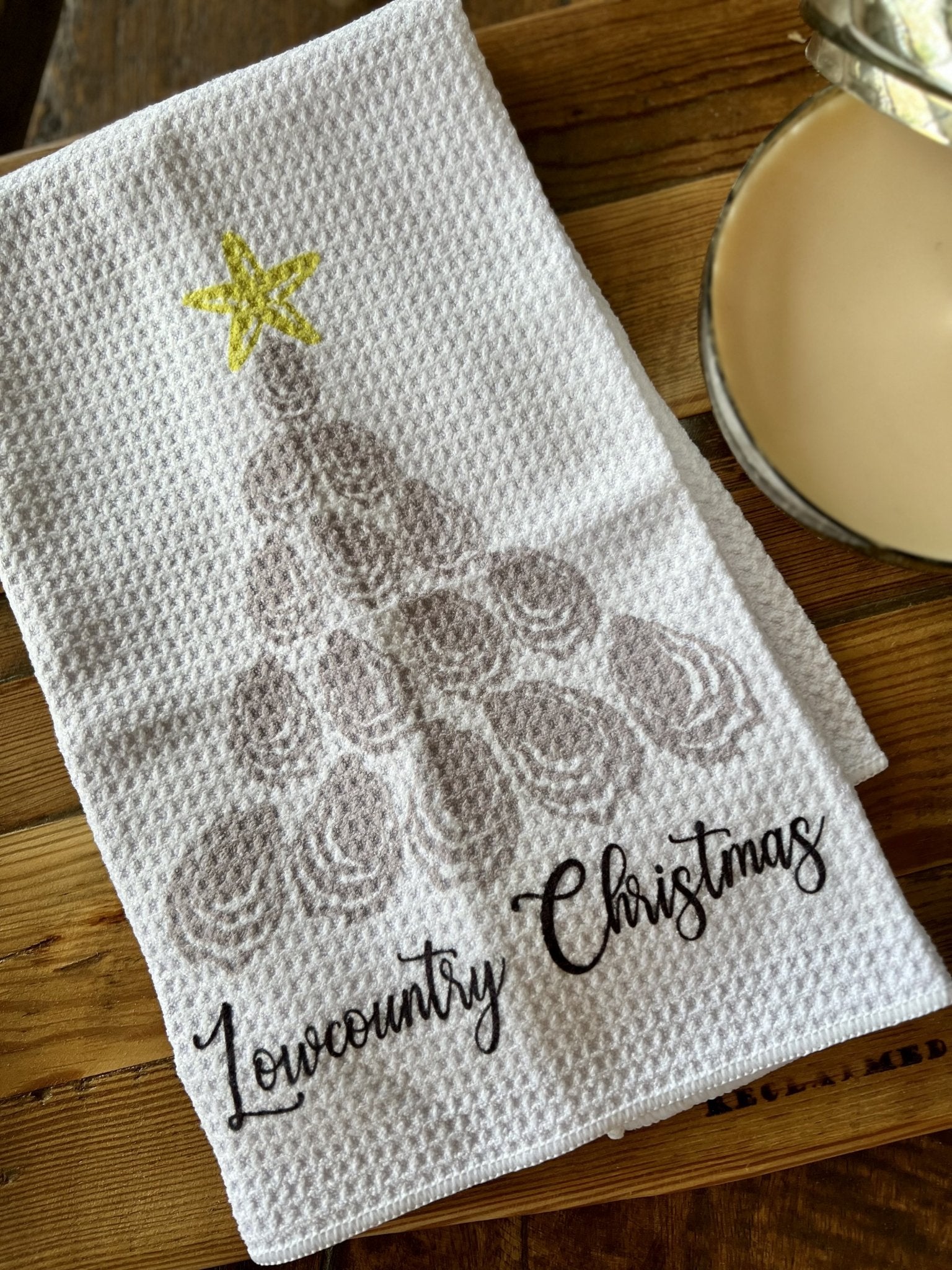 Quick & Easy Christmas Kitchen Dish Towels - Burton Avenue